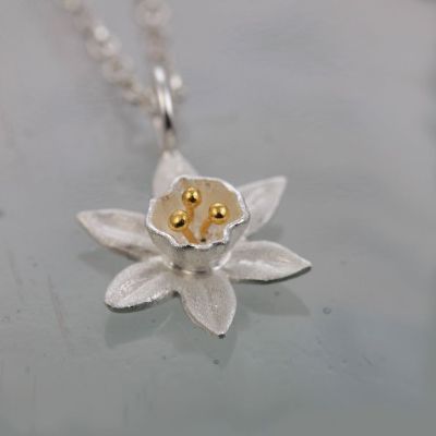 Daffodil Flower-Shaped Pendant